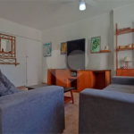 APARTAMENTO 2 QUARTOS (+1 REV.) MOBILIADO P/ALUGAR NO GUARUJÁ/PITANGUEIRAS 96m2 VISTA MAR