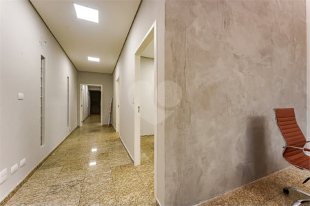 Prédio inteiro comercial á venda e locação na Vila Leopoldina.