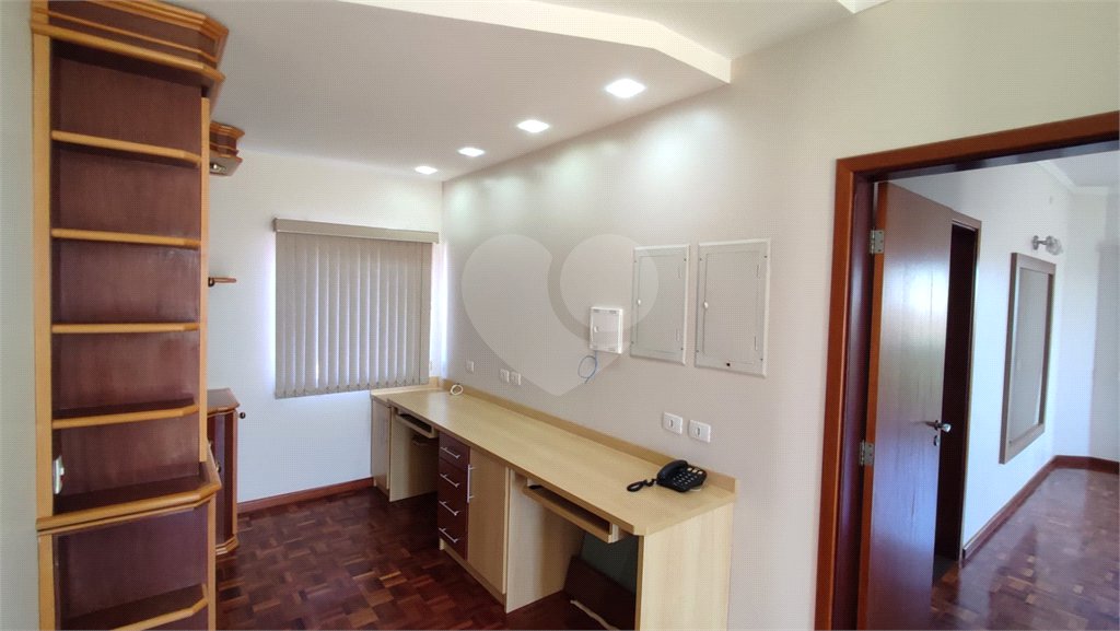 Casa à Venda de 5 dormitórios em São Carlos, no Residencial Eldorado