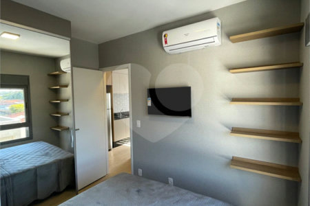 Apartamento á venda em Moema de 1 dormitório e 1 vaga