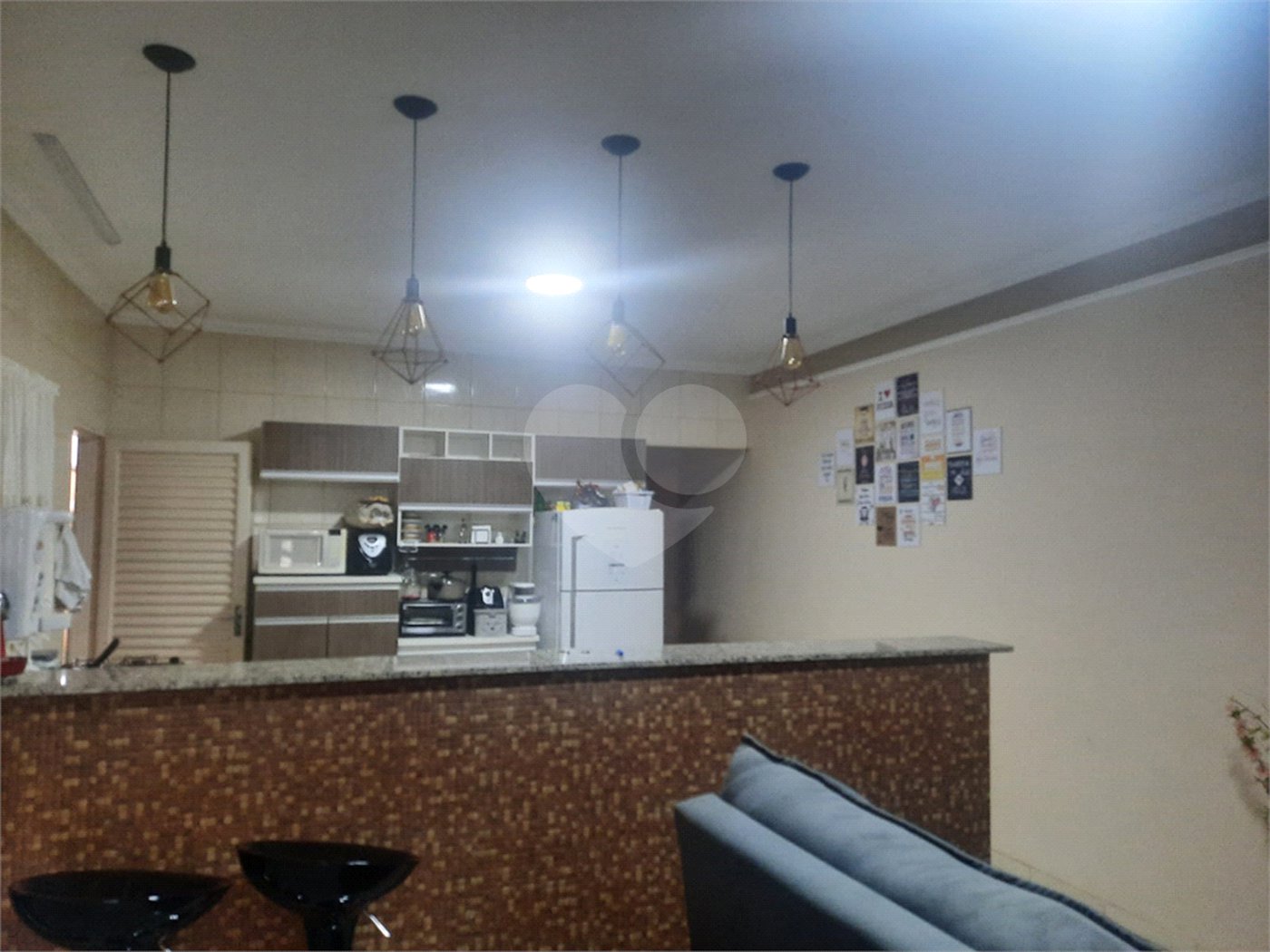 Ótima Oportunidade: Casa com Área de Lazer e Garagem para Dois Carros