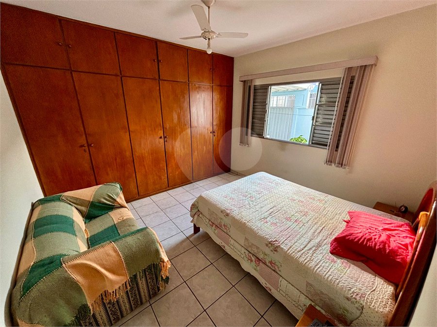 Casa 2 dormitórios Antônio Blanco