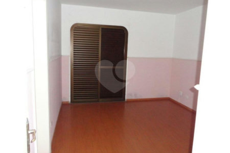 APARTAMENTO PARA VENDA OU LOCAÇÃO COM 6 DORMITÓRIOS ALTO PADRÃO