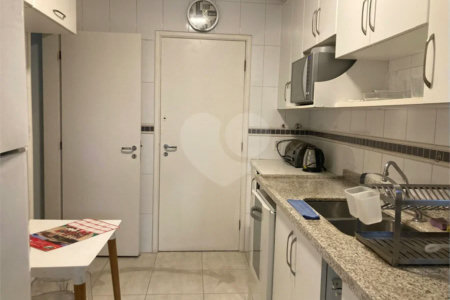 Apartamento Mobiliado no Alto da Boa Vista, com churrasqueira na varanda , 3 suítes e próximo ao Metro