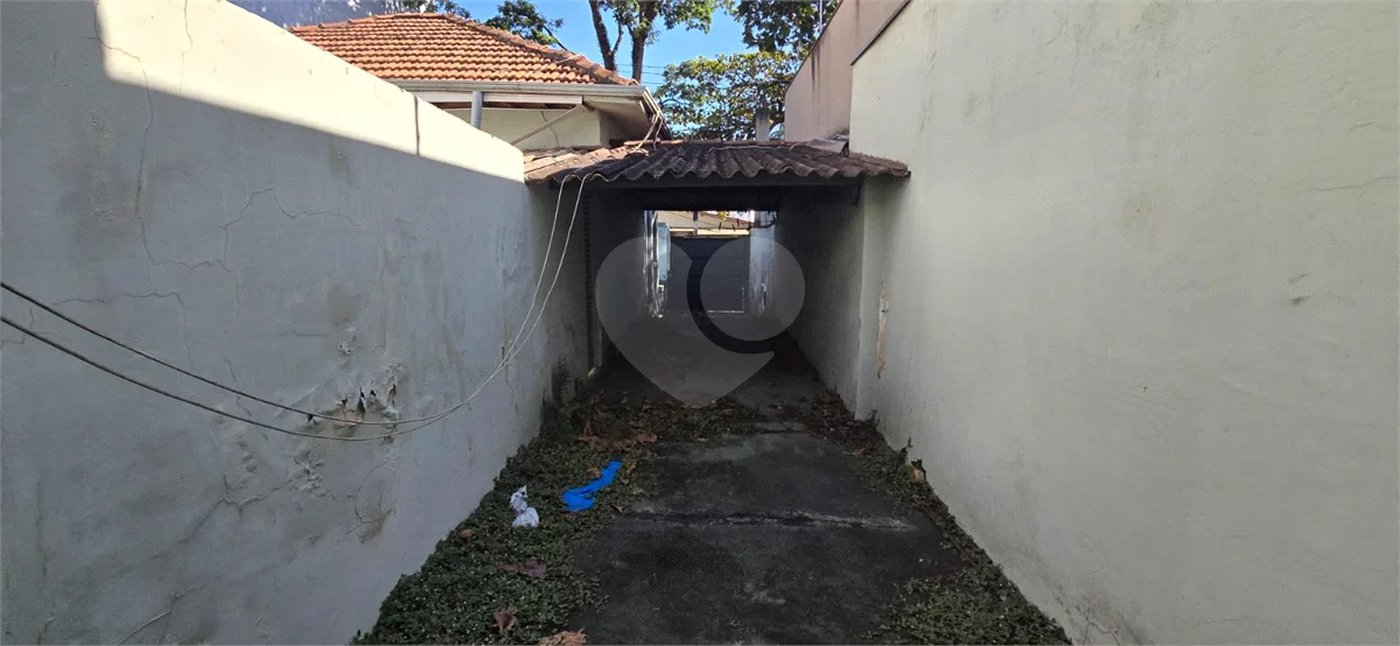 Casa antiga a venda