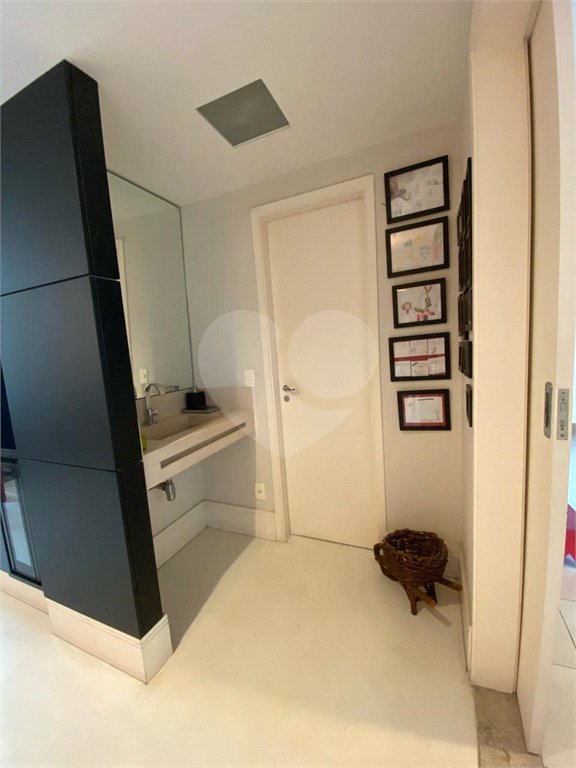 Apartamento amplo de 143 m² na Vila Mariana