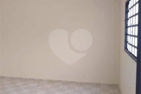 Casa com salão comercial para venda no Jardim Cruzeiro do Sul