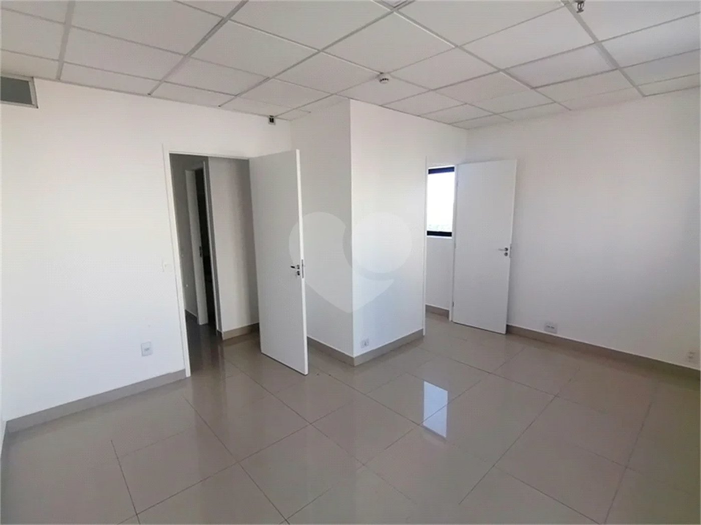 Conjunto comercial à venda no Jabaquara, 36 m²