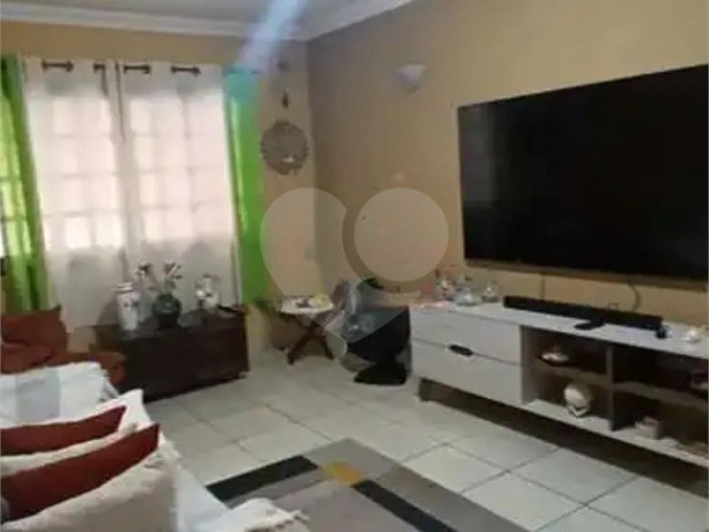 Sobrado à venda com 3 quartos, sendo 1 suíte,  em Pirituba, São Paulo, SP