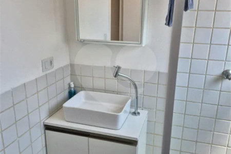 Casa em condomínio à venda em Valinhos no Residencial Santa Elisa com possibilidade de permuta por apartamento
