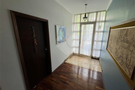 Casa com 4 quartos próxima á Santa Casa