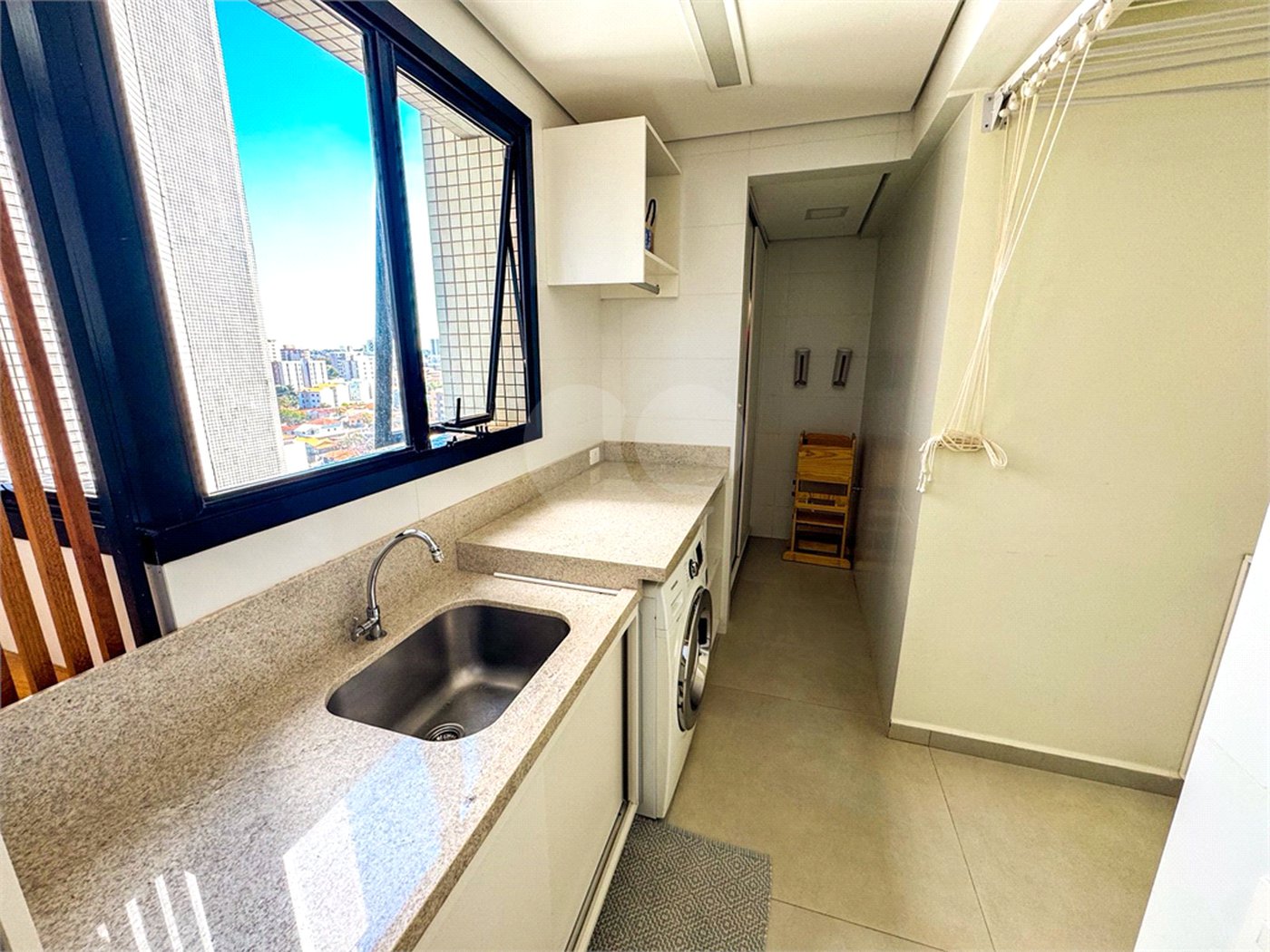 Apartamento à Venda no Centro de São Carlos - com 3 Suítes.