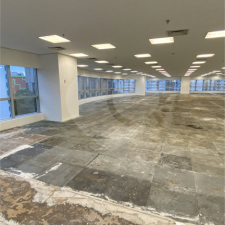 Sala comercial a 4 minutos estação Berrini