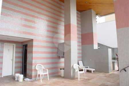 Apartamento com 3 Quartos à Venda, 190,56 m² por R$ 750.000
