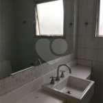 Apartamento 2 dormitórios à venda na Vila mariana.