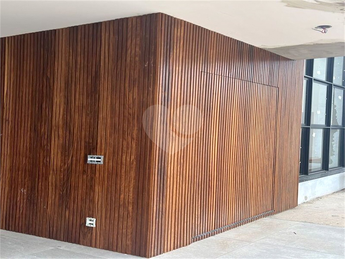 Indaiatuba - Condominio Jardins di Roma - Venda -Locação 0 R$ 10.000,00 mais encargos - condominio - R$ 650,00 - IPTU - R$ 230,00 - Terreno 300ms - construido 170 metros quadrados - Terrea - 3 quartos, uma suíte e uma demi suite , 4 banheiros , piscina - Preparado para água quente até a piscina!!