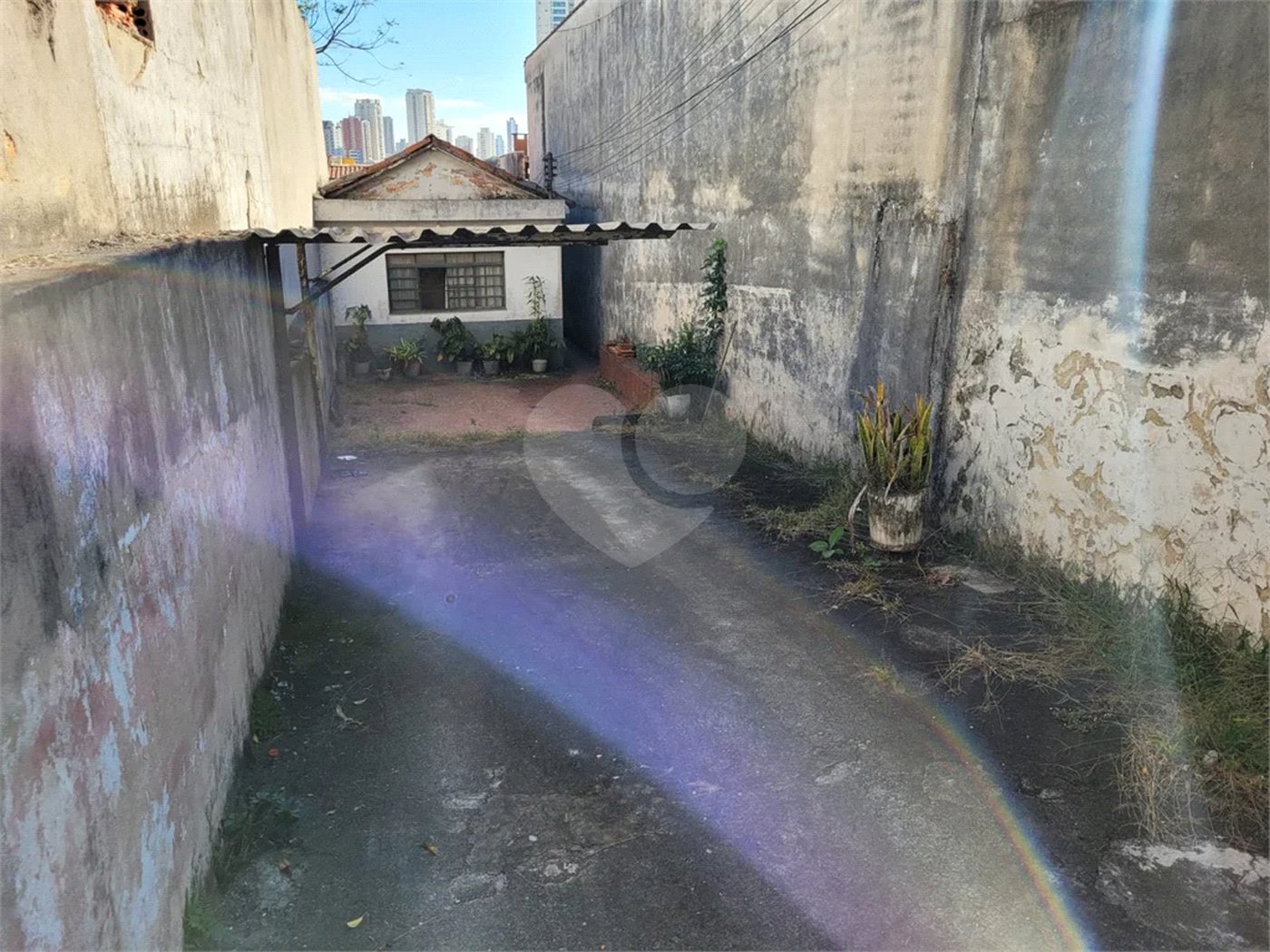 Casa na região do alto da Mooca com 242m² de área total.