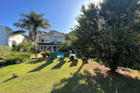 Casa à venda com 4 suítes em Vila Santo Antônio, Cotia, SP