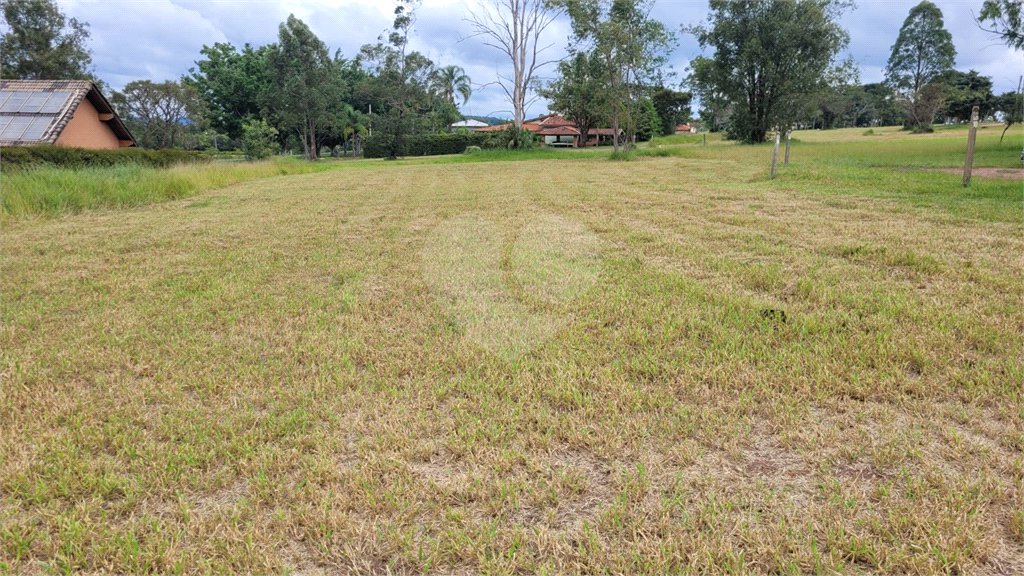 Loteamento Residencial no Condomínio Vila Pinhal do Broa.