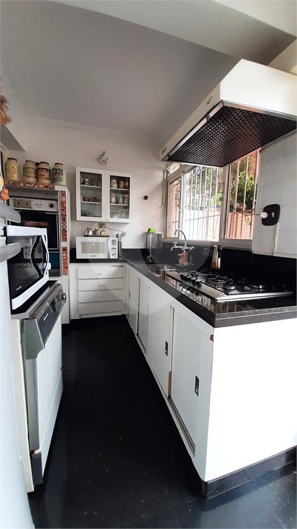 Casa de Vila à venda com 4 quartos, sendo 3 suítes, em Brooklin Velho, São Paulo, SP