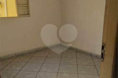Casa térrea na Vila Brasilia