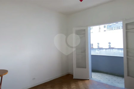 Apartamento 2 dormitorios, sala, cozinha sem vaga ,no bairro Republica
