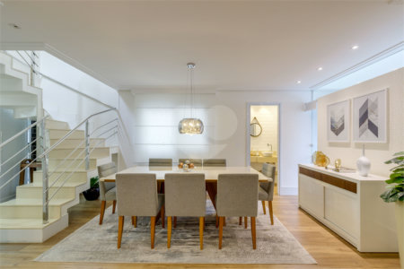 Casa à venda com 4 quartos, sendo 2 suítes, no condomínio Residencial Vila Lagos, São Paulo - SP