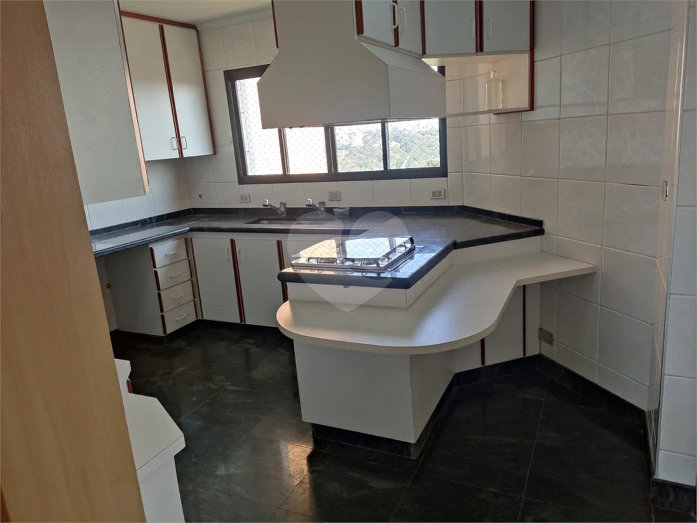 Apartamento para venda e locação no Bairro Vila Rezende em Piracicaba - SP.