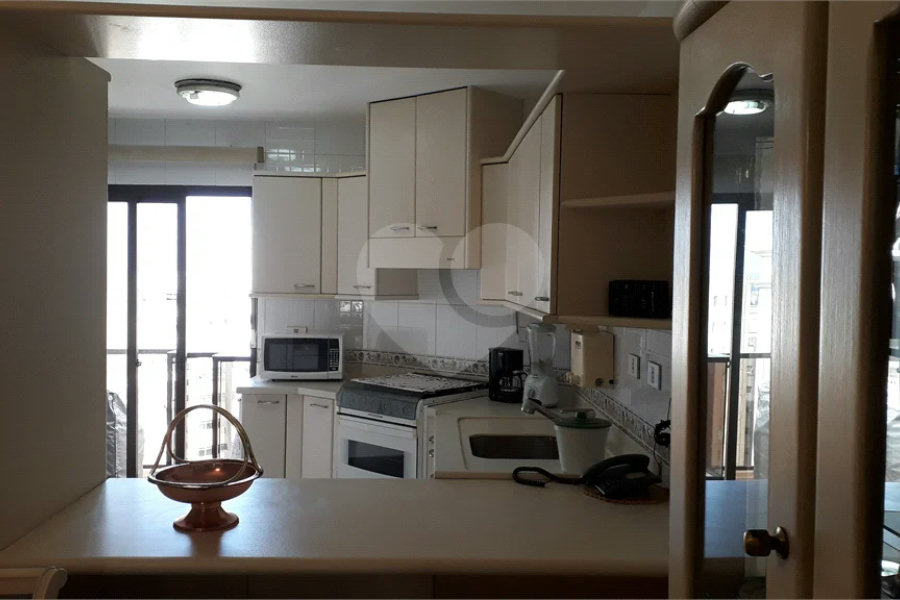 Apartamento à venda mobiliado nos Jardins — 126 m²
