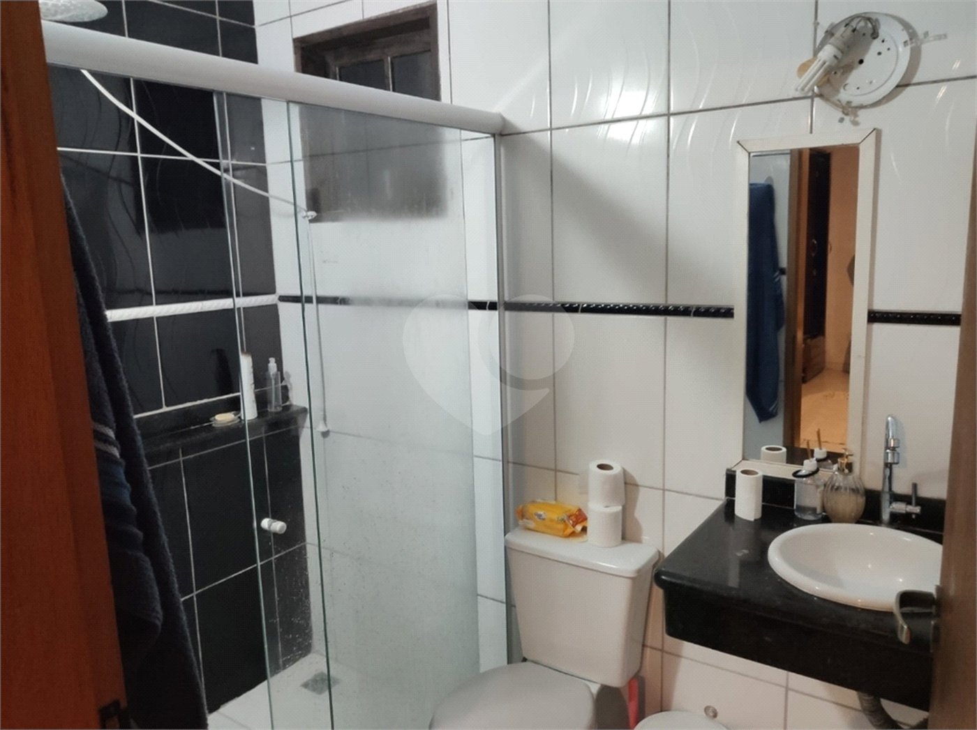 Sobrado à venda com 290m² na região central de Bom Jesus dos Perdões – SP
