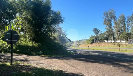 Chácara à venda com 4 quartos, sendo 1 suíte,  em Itaperu, Piracicaba, SP