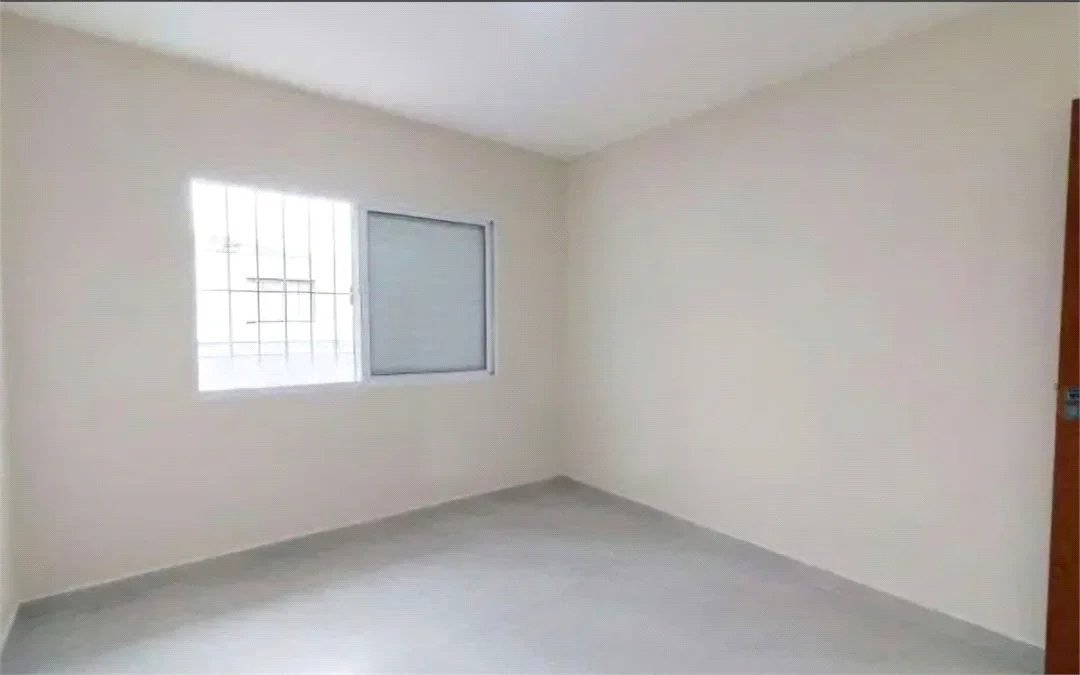 Casa à venda com 3 quartos, sendo 1 suíte, em Jardim Peri Peri, São Paulo - SP