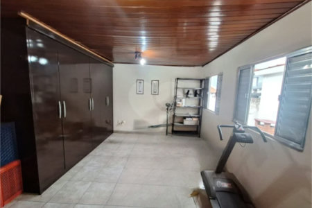 Sobrado com 2 dormitórios com 2 vagas de garagem