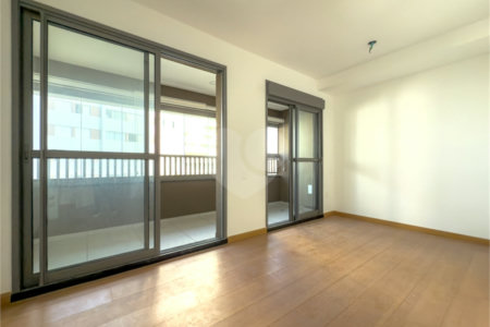 Studio com Varanda à venda no Bairro Saúde
