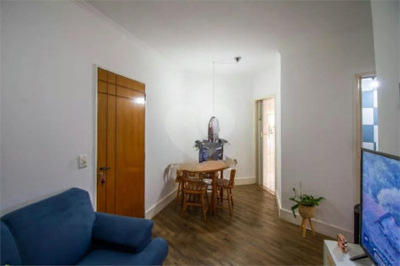 Apartamento no Edifício monte Videl