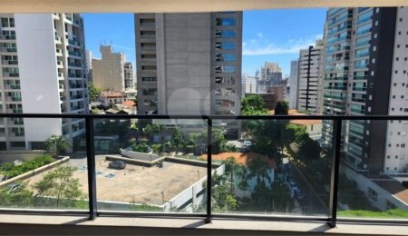 Apartamento à venda com 4 quartos, sendo 2 suítes, em Aclimação, São Paulo, SP