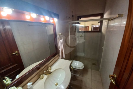 Casa Térrea na XV de Novembro .