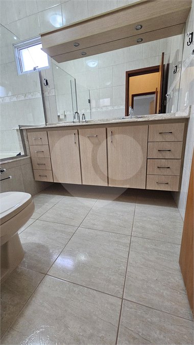 Casa Locação e Venda Condomínio Portal de Itaici 04 Dormitórios 02 suítes