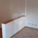 Apartamento no Condomínio Maktub.
