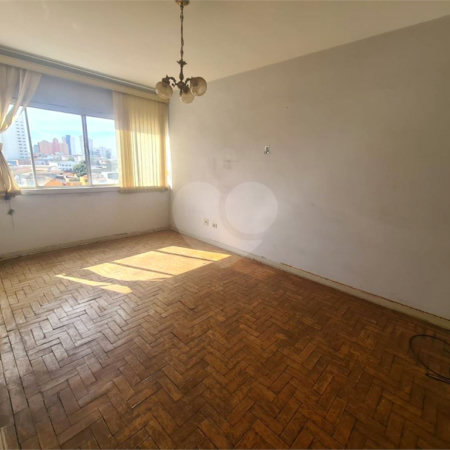 Apartamento no Condomínio Vila Rica.