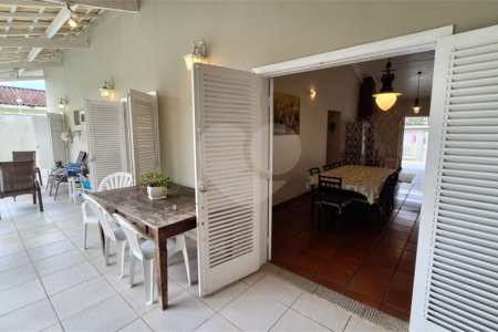 Casa térrea á venda - Balneário