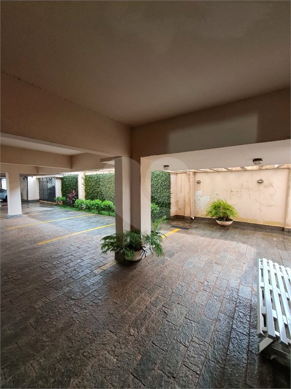 Apartamento à venda de 2 dormitórios no Edifício São José, Araraquara