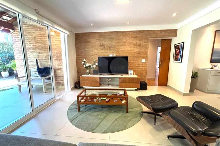 Casa térrea em rua sem saída com guarita 24hs - Tremembé - São Paulo/SP