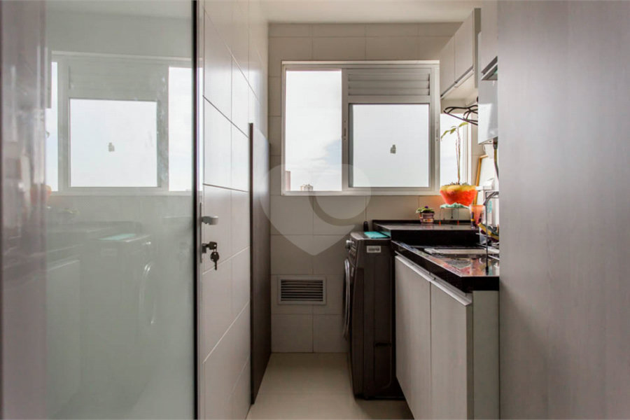 Apartamento à venda na Vila Mariana de 100m² com 3 dormitórios, 2 suítes, 2 vagas e lazer