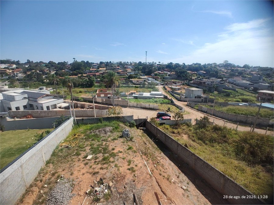 Terreno 810 metros à venda em Atibaia com projeto aprovado exclusivo de alto padrão com construção inacabada