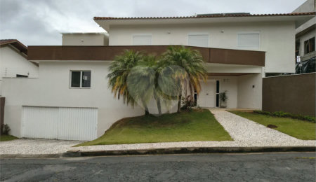Sobrado para alugar com 4 quartos, sendo 2 suítes,  em Jardim dos Estados, Poços de Caldas, MG
