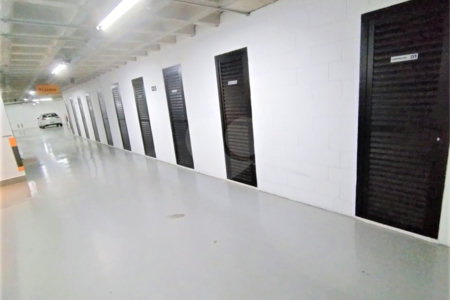 Apartamento de 1 quarto - Vila Mariana - Varanda, - 1 vaga - Lazer e serviços no condomínio.