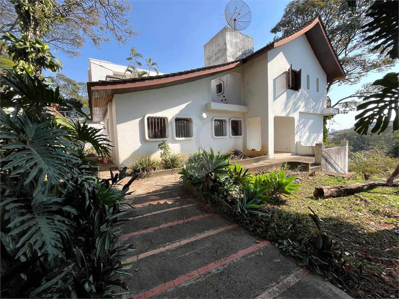 Sobrado à venda com 3 suítes em Tremembé, São Paulo, SP