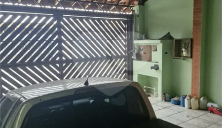 Casa Térrea à venda com 2 quartos, sendo 1 suíte,  em Parque Santana, Mogi das Cruzes, SP
