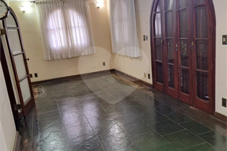 Casa térrea no Centro